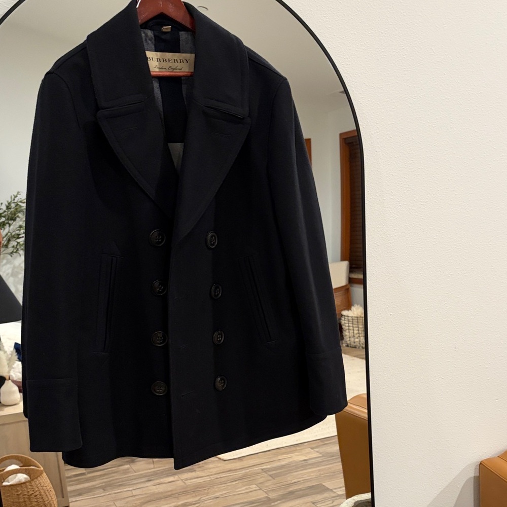 Burberry Men's dark navy Peacoat